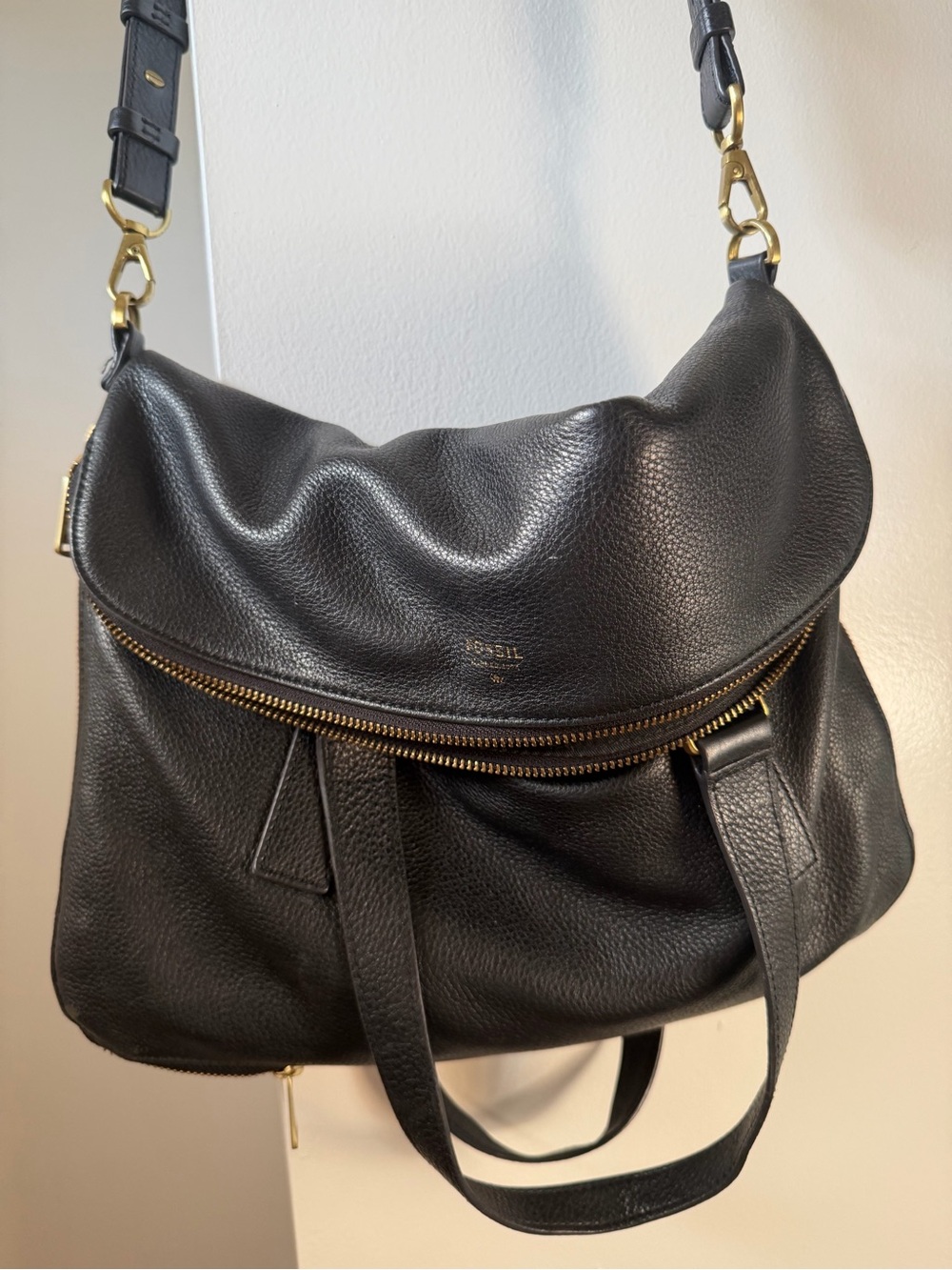 Fossil Black Pebbled Leather Convertible Shoulder Bag with Gold Hardware